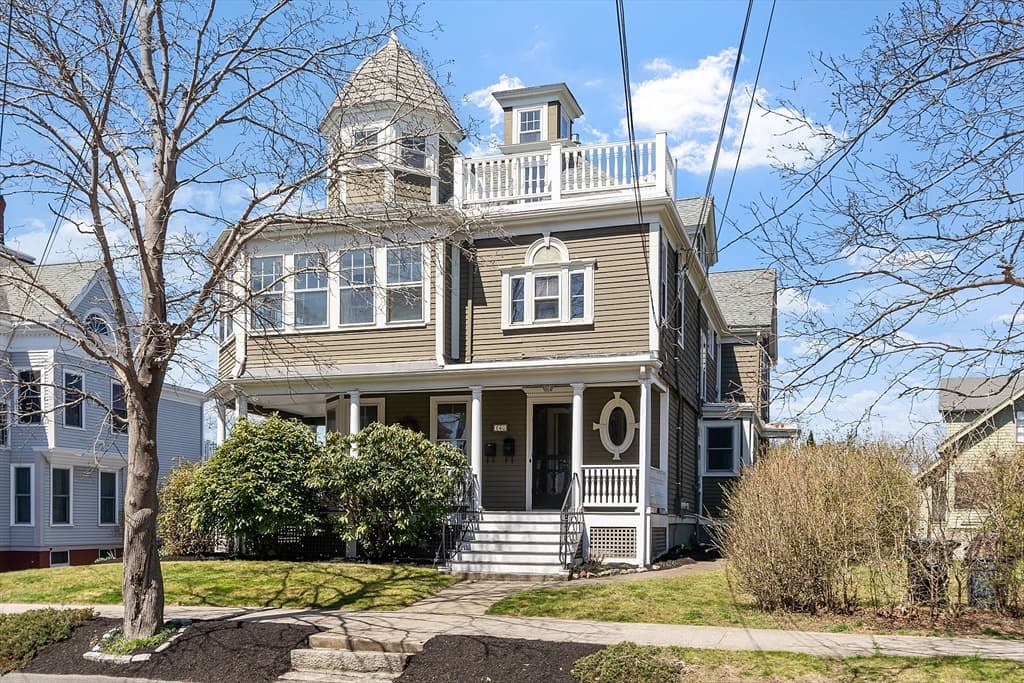140 Elmwood Rd