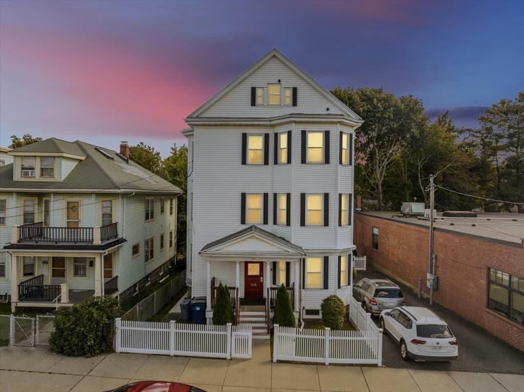 146 Spring St
