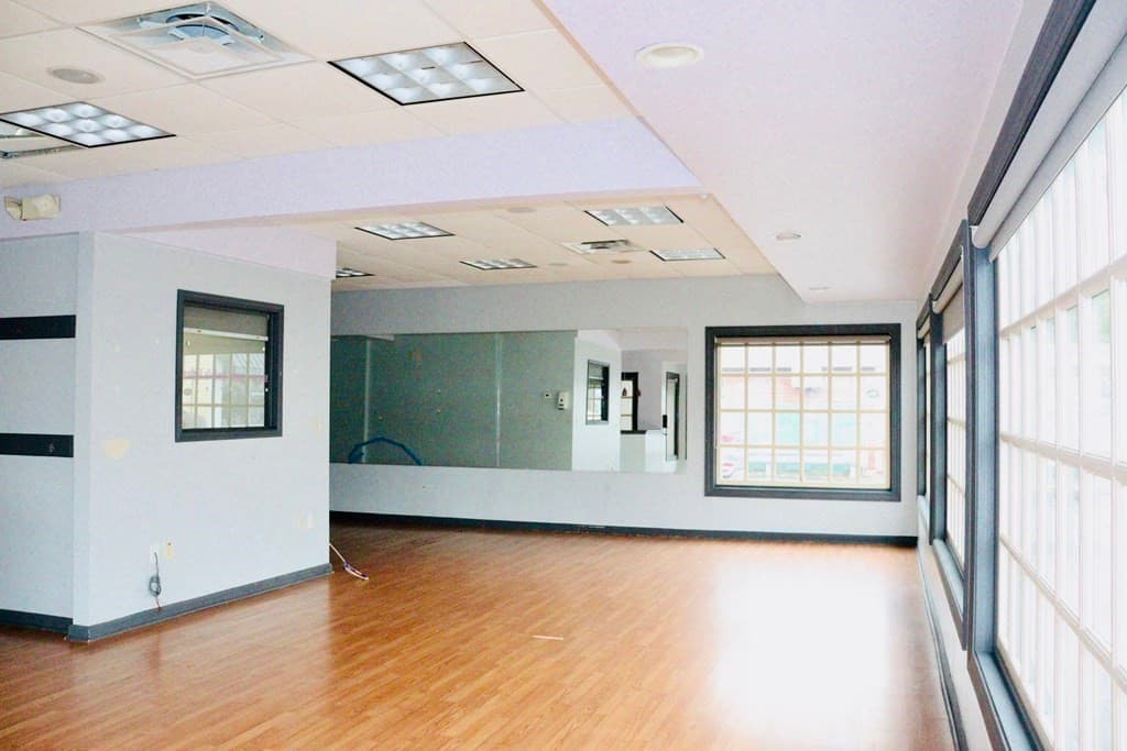 27 Atlantic Avenue photo 3