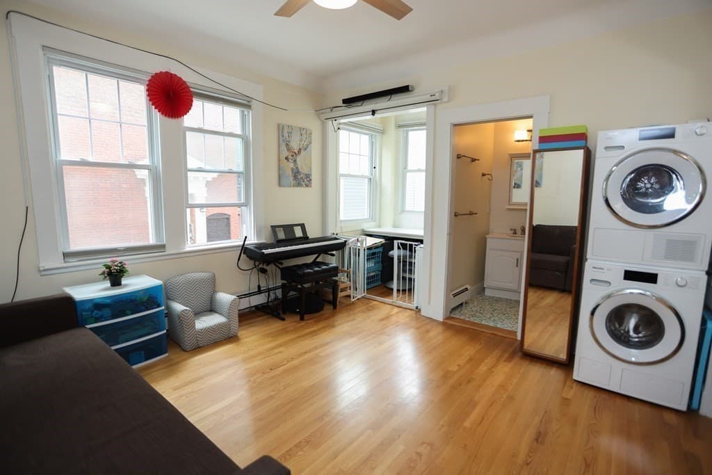 2 Arnold Cir #1