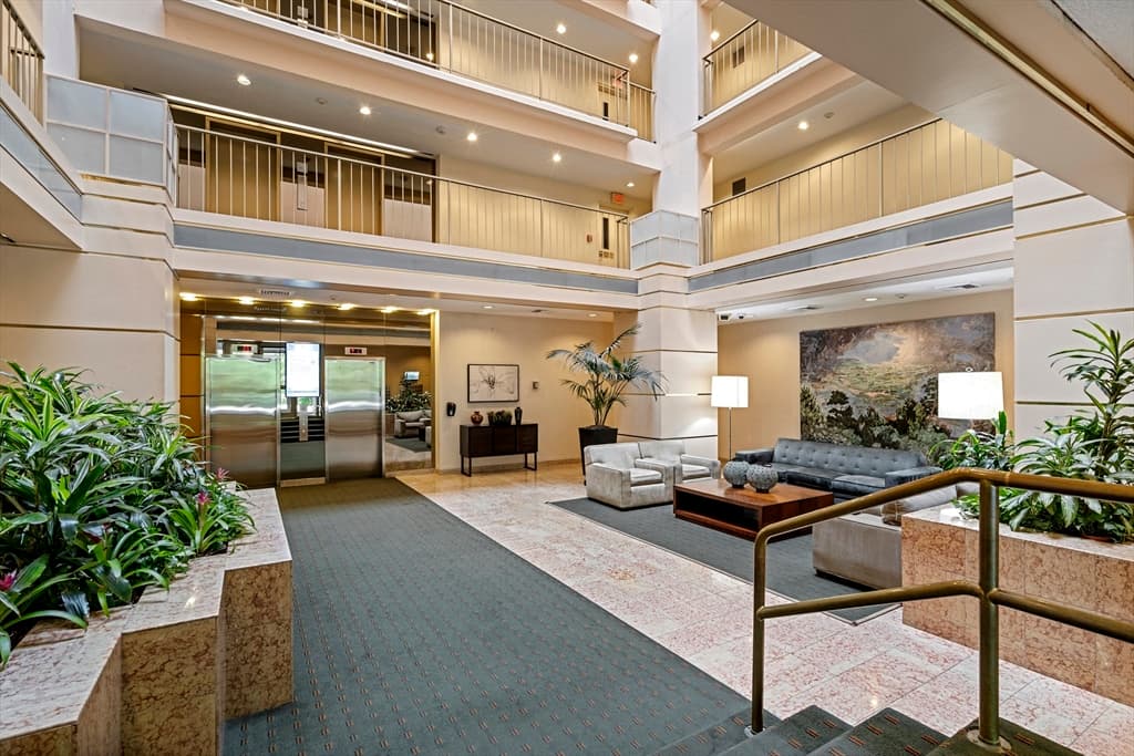 99 Pond Avenue #619 photo 2