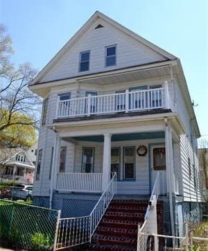 32 Westmount Ave #1