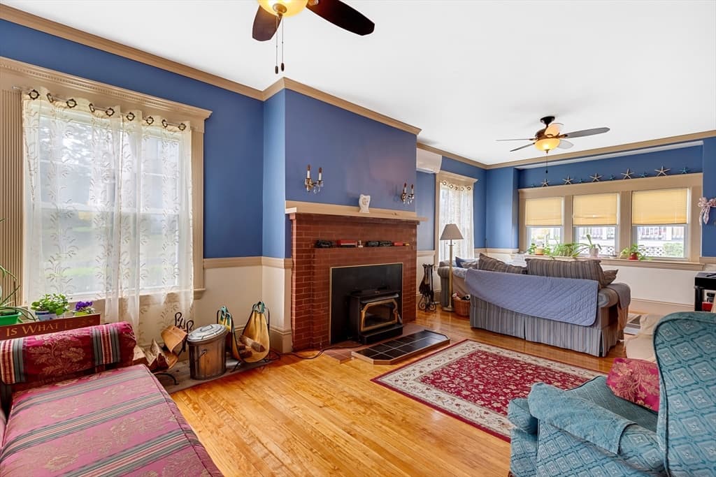 65 Rockland Ave photo 5