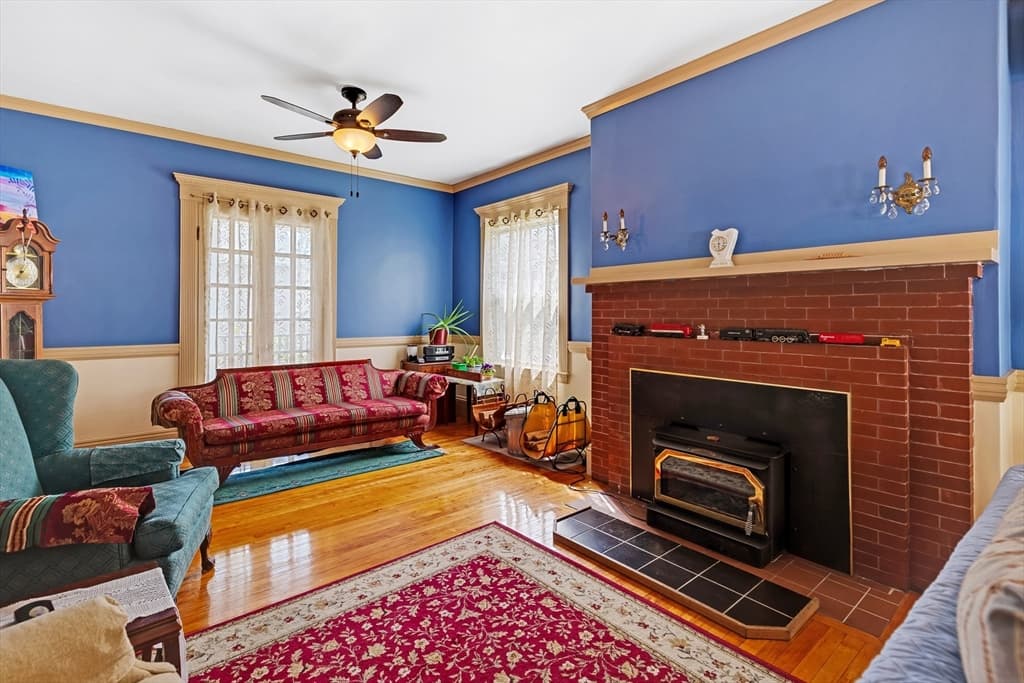 65 Rockland Ave photo 4