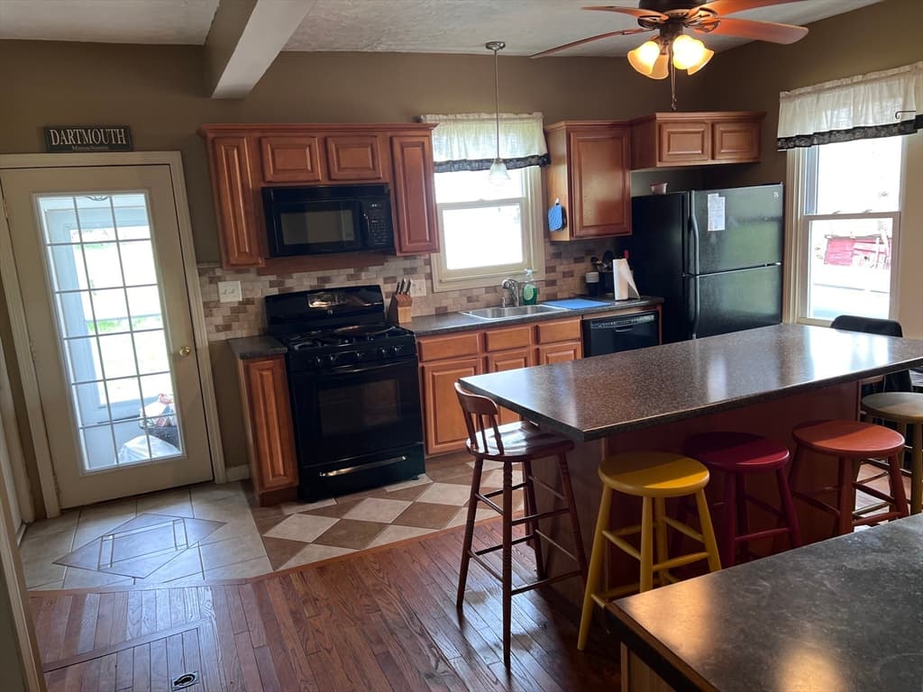 330 Chase Road photo 2
