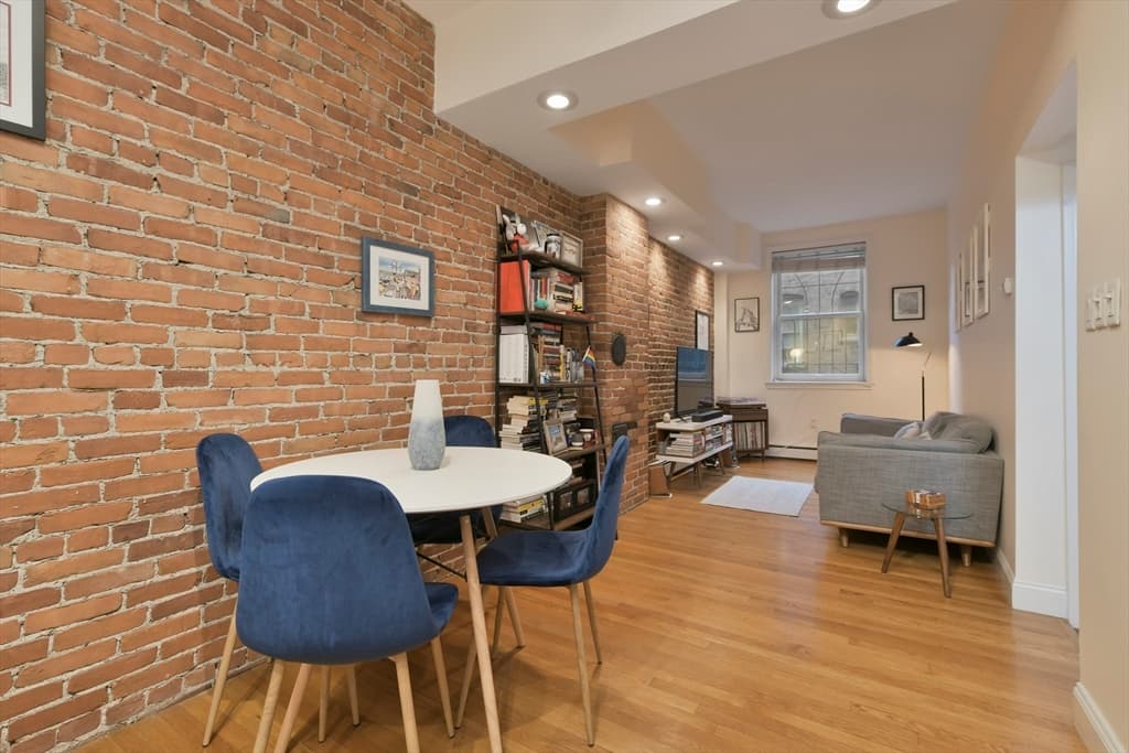 198 Saint Botolph St #5 photo 5