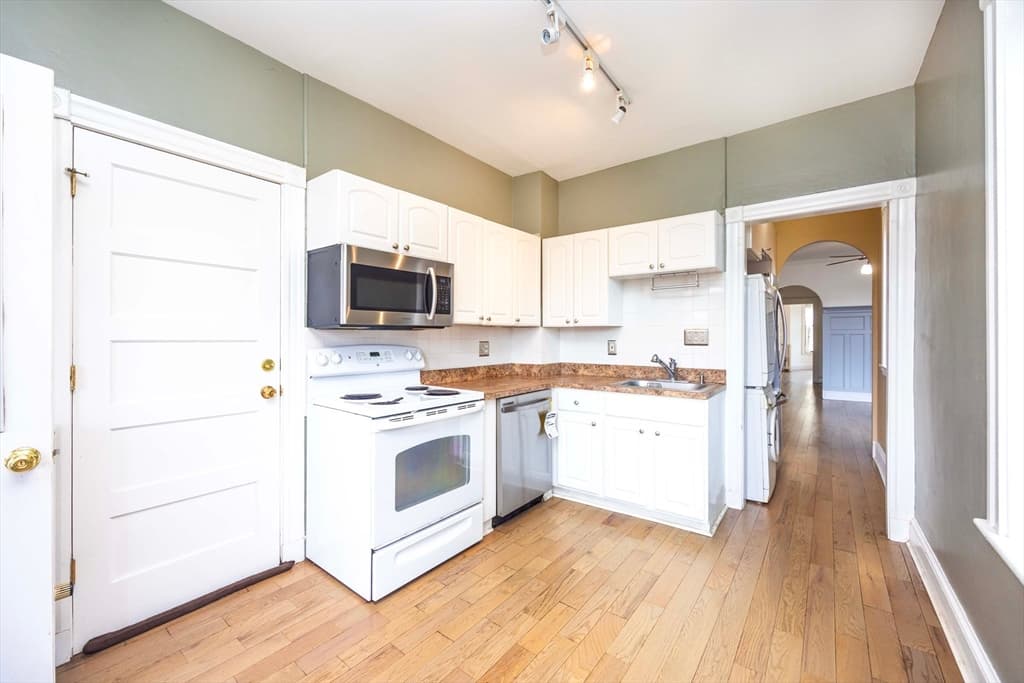 42 Orkney Rd #4