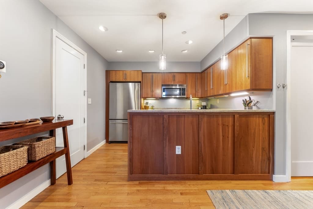 125 B Street #1A photo 3
