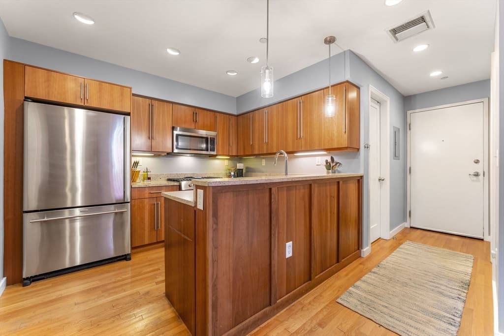 125 B Street #1A