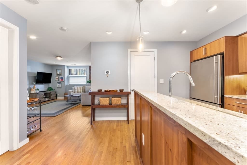125 B Street #1A photo 4