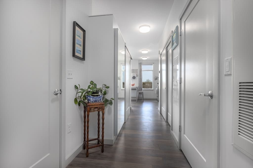 180 Telford St #519 photo 3