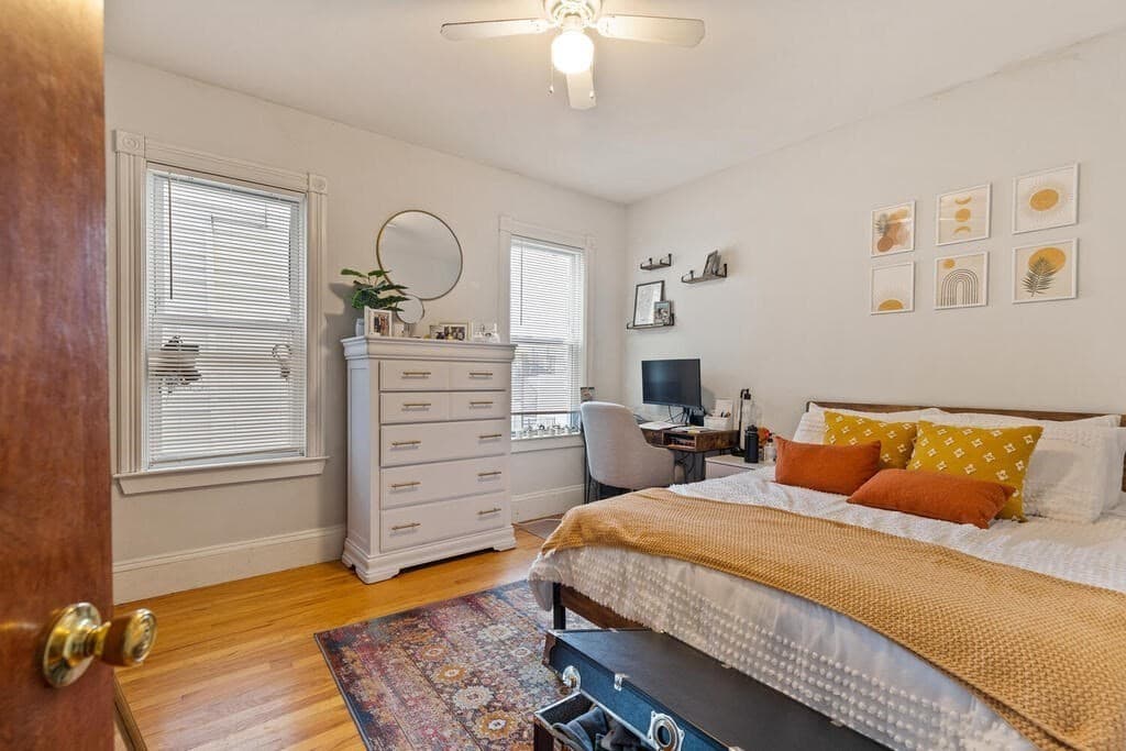 93 Old Harbor St #2 photo 4