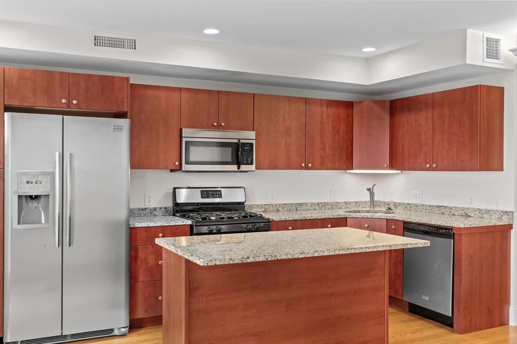 45 Gates St #PH-3 photo 2