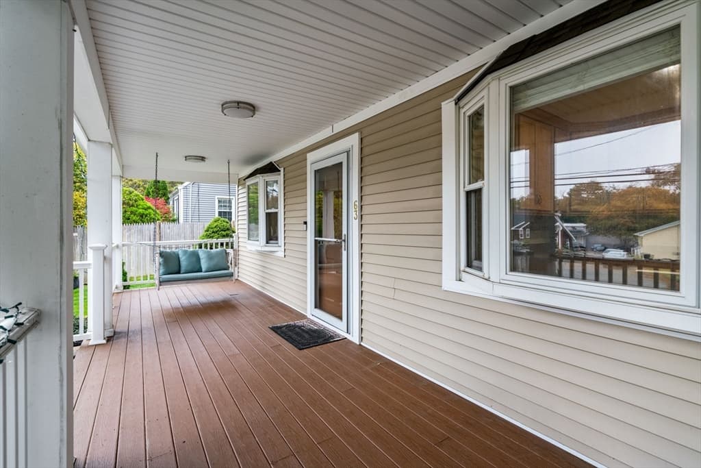 63 Pine St photo 3