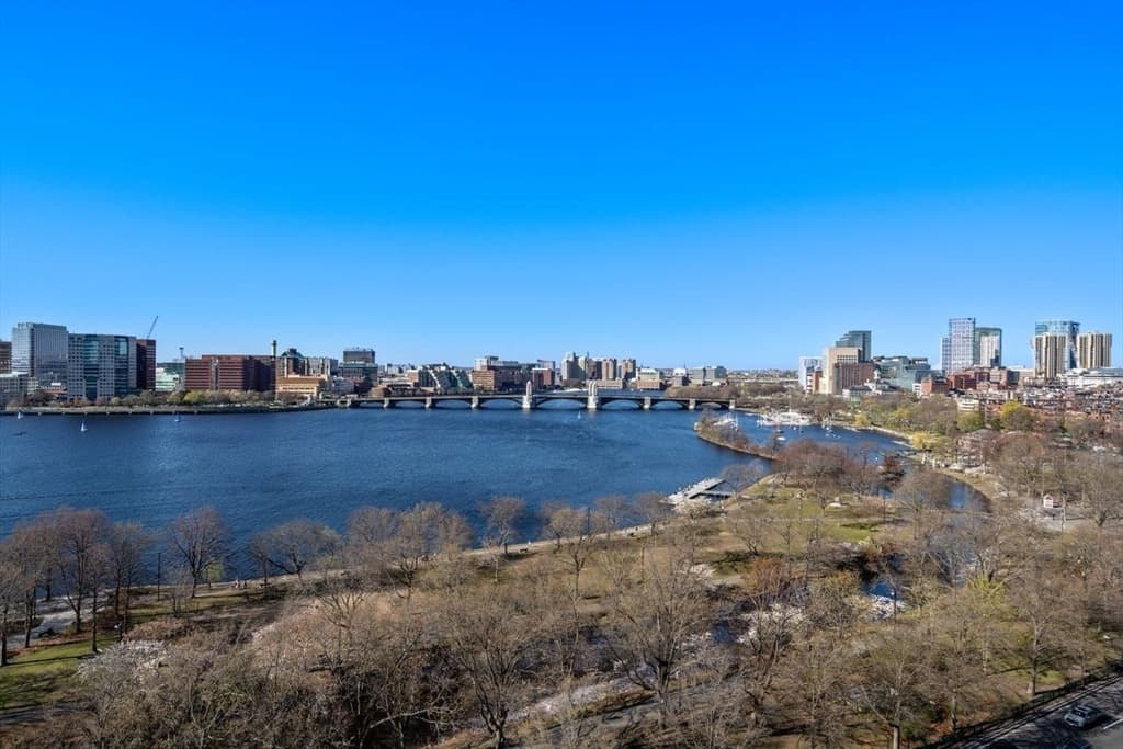 180 Beacon Street #16G photo 2