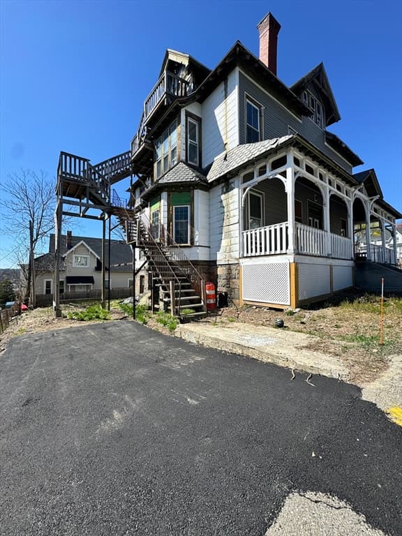 14 Northampton St. photo 2