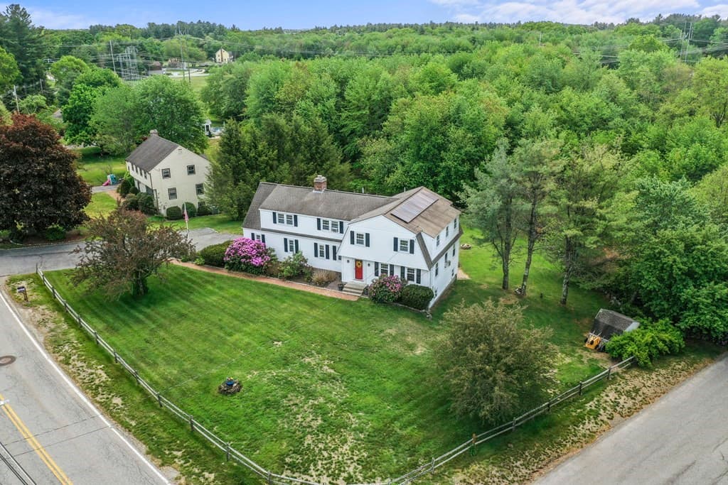 94 Garrison Road photo 2