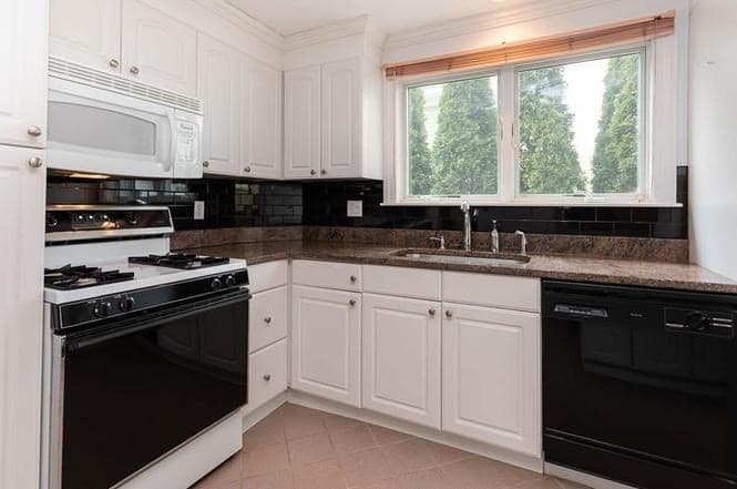 15 Theresa Ave #1