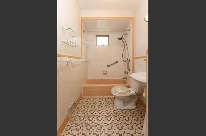 15 Theresa Ave #1 photo 4