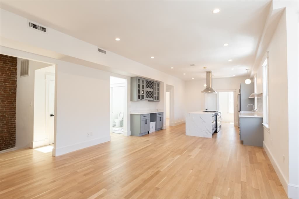 717A East 5th #A photo 3