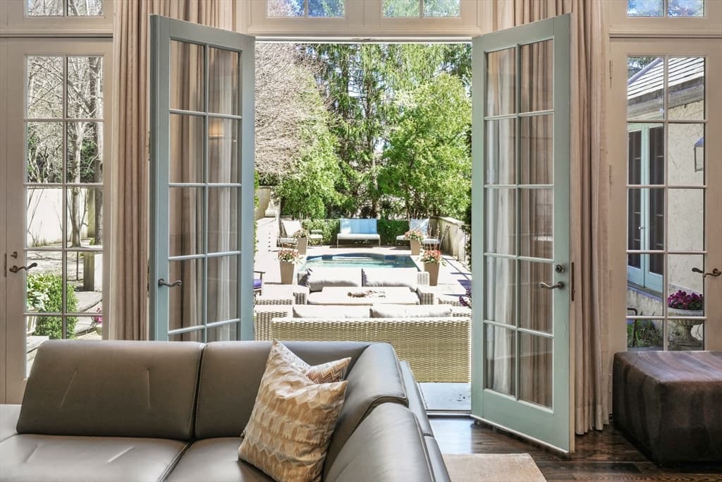 120 Cabot Street photo 5