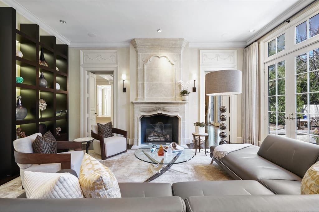 120 Cabot Street photo 4