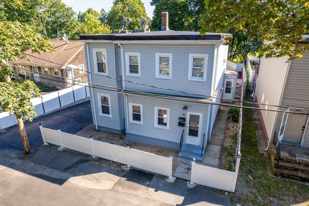 11 Wellington Pl
