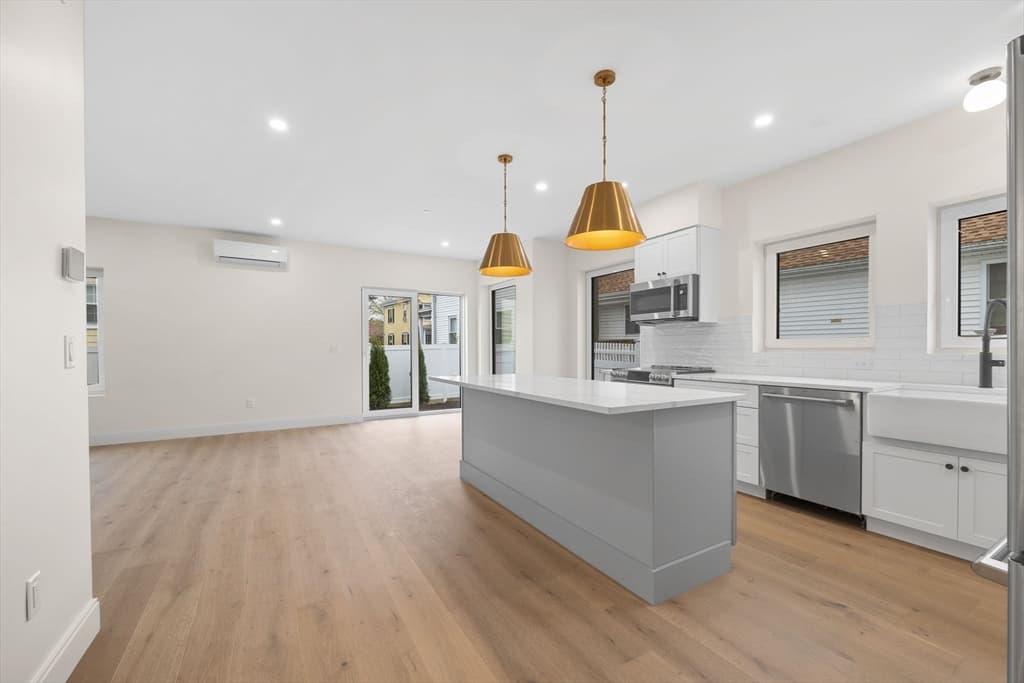 148 Myrtle Street #3 photo 3