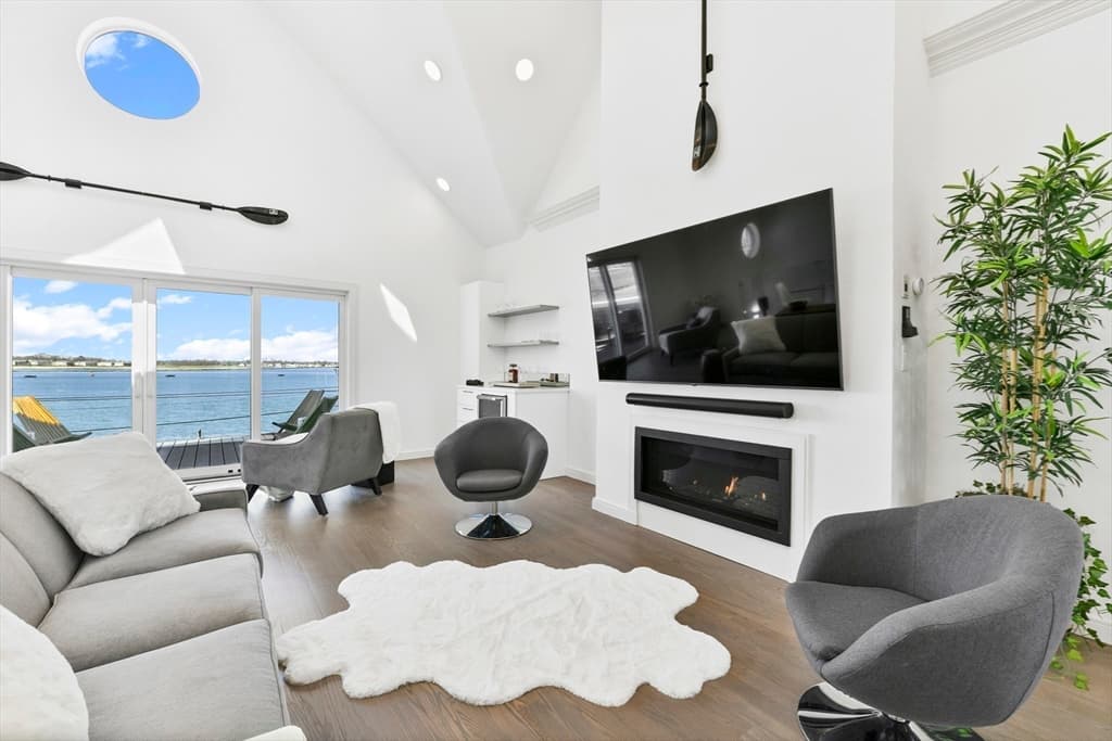 137 Wessagussett Road