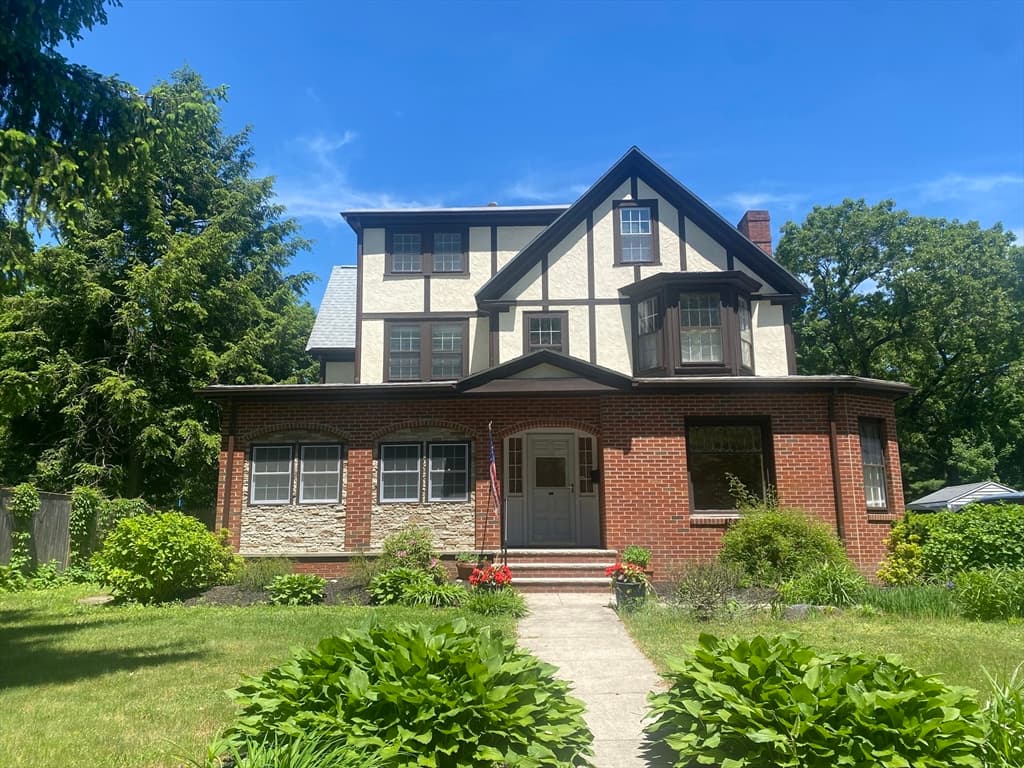 225 Walnut St