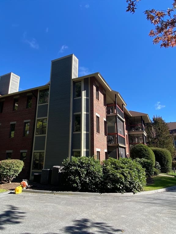 770 Salisbury St #U: 573 photo 4