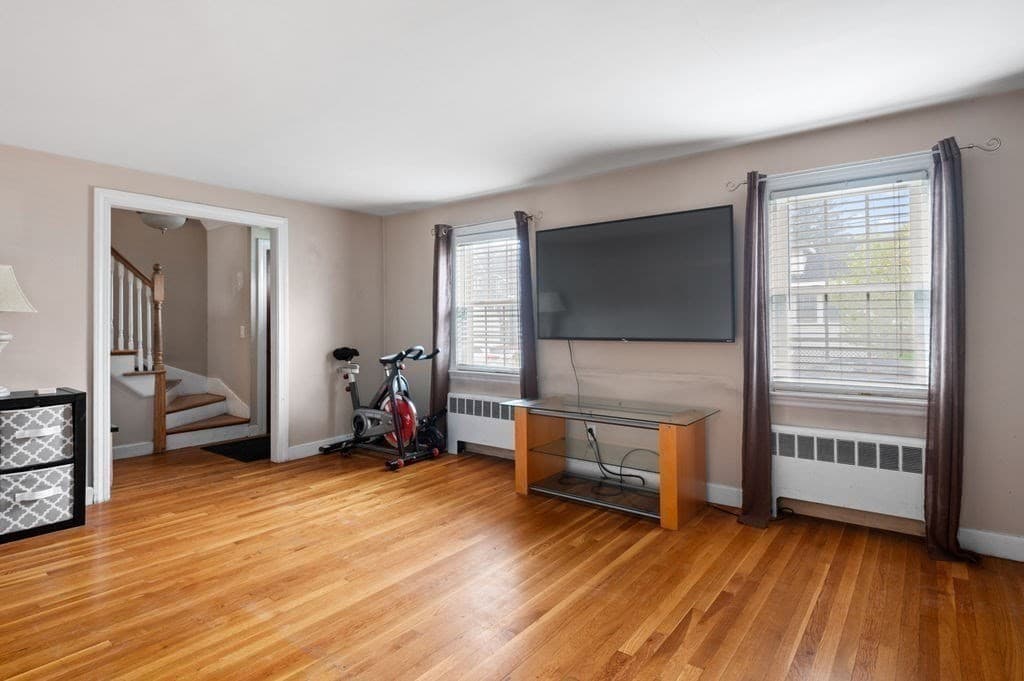 19 Huntley St photo 5