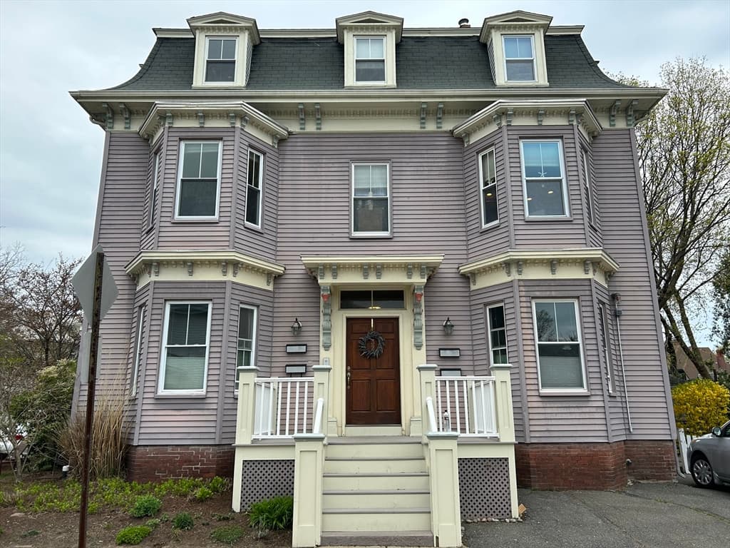 32 Central St #3