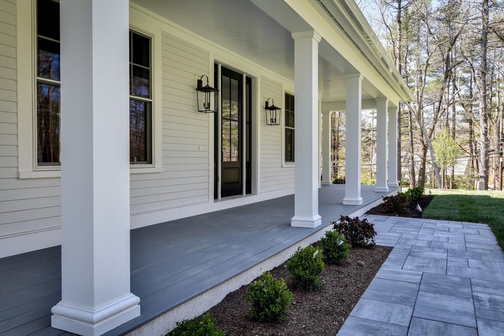1 Perry Ln photo 2