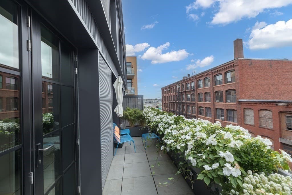 76 Wareham St #4E photo 4