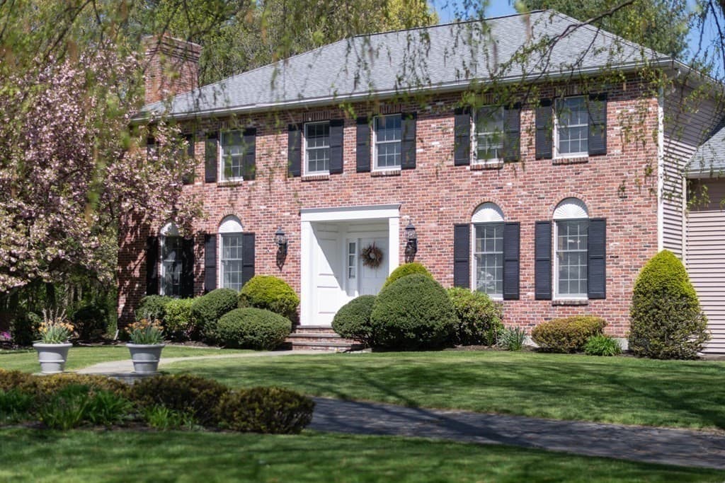 4 Elliston Road