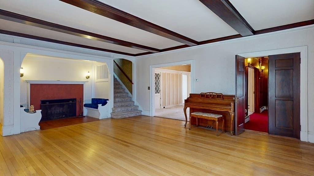 37 Kenwood Ave photo 5