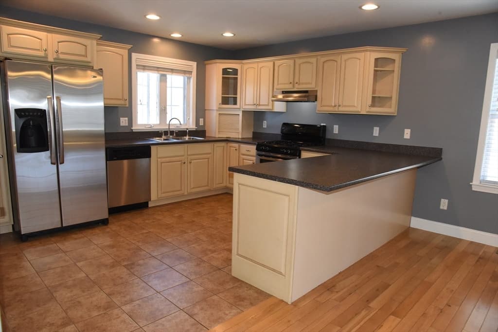 19 Abington Lane photo 5