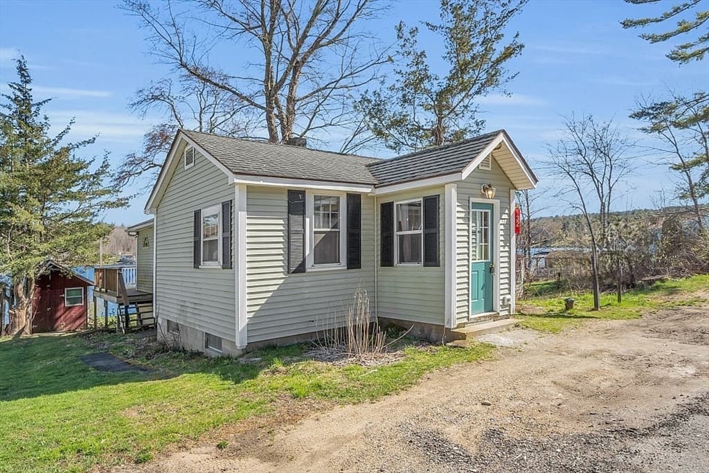 32 Ledge Ave photo 2