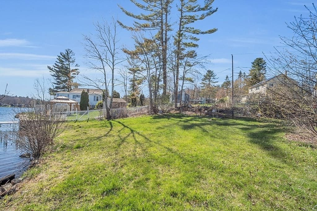 32 Ledge Ave photo 3