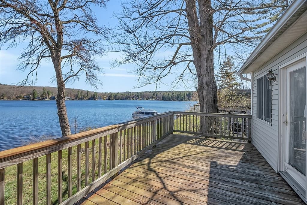 32 Ledge Ave