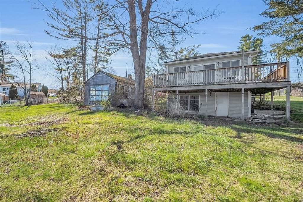 32 Ledge Ave photo 4