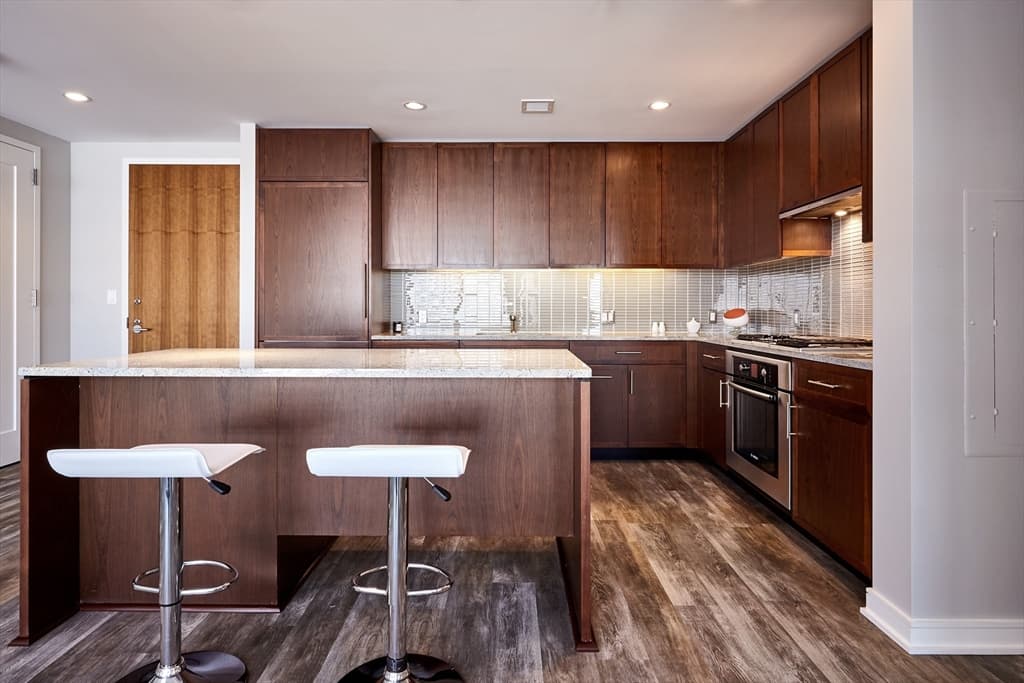 580 Washington St #1407 photo 5