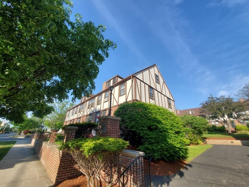 247 Washington St #11 photo 3