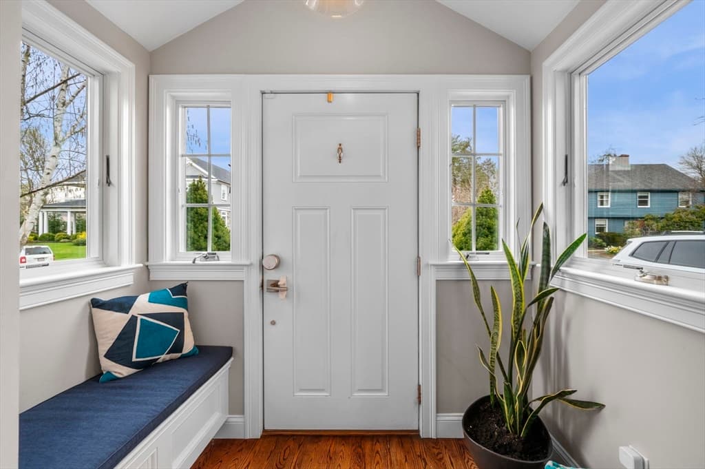 34 Woodbury St photo 2