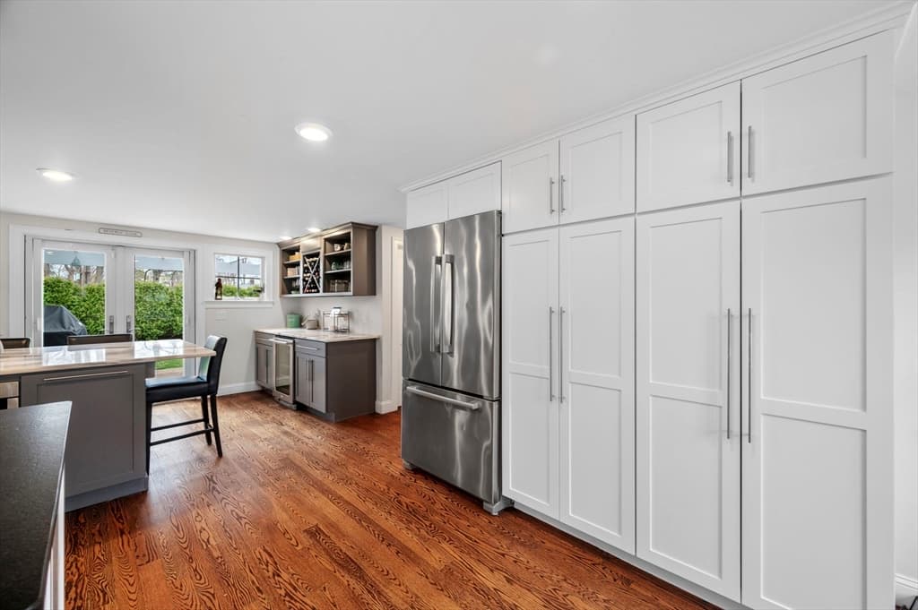 34 Woodbury St photo 5