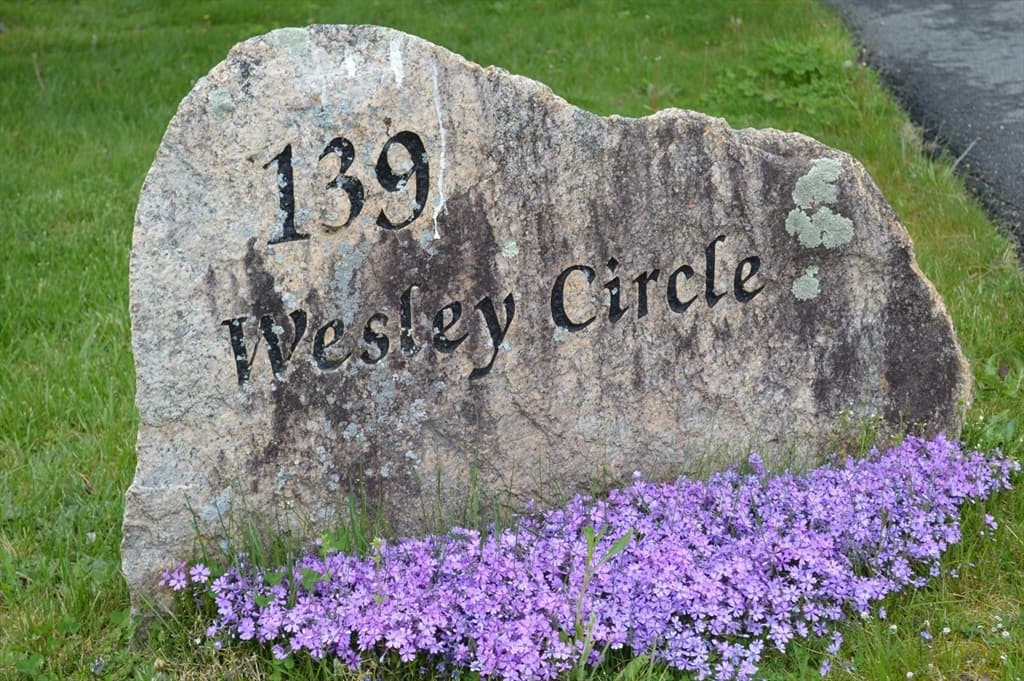 139 Wesley Circle photo 3