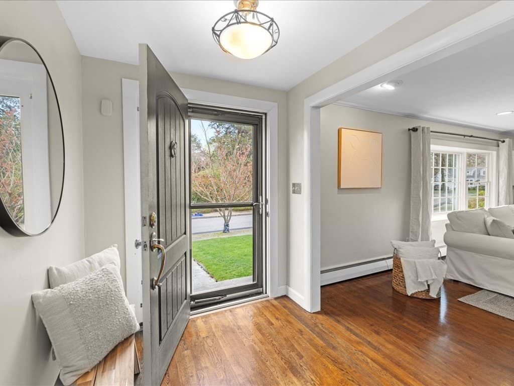 16 Shorewood Road photo 4
