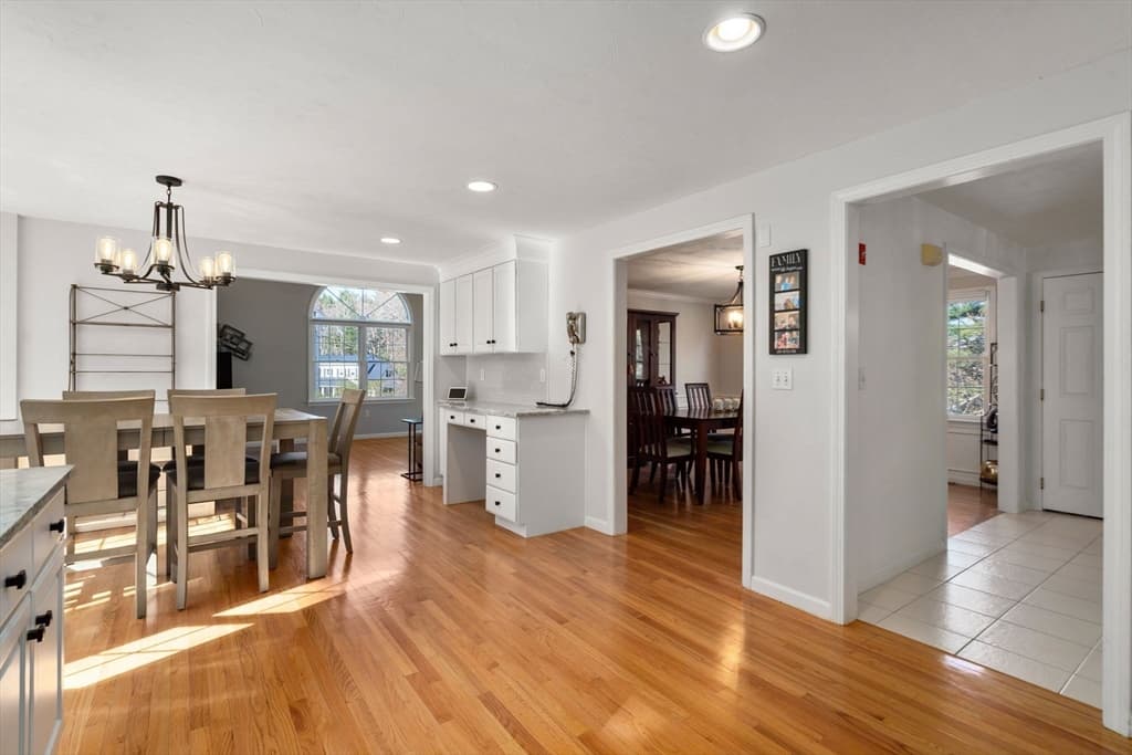 11 Eastmount Rd photo 3