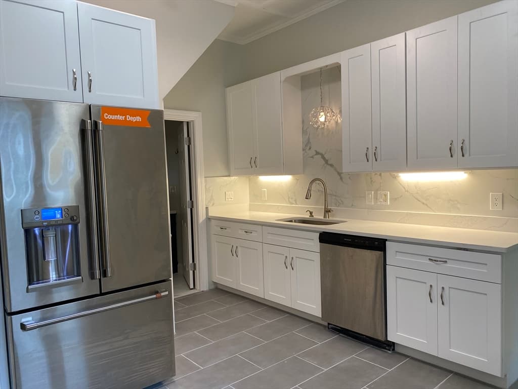 92 Glen St #1 photo 2